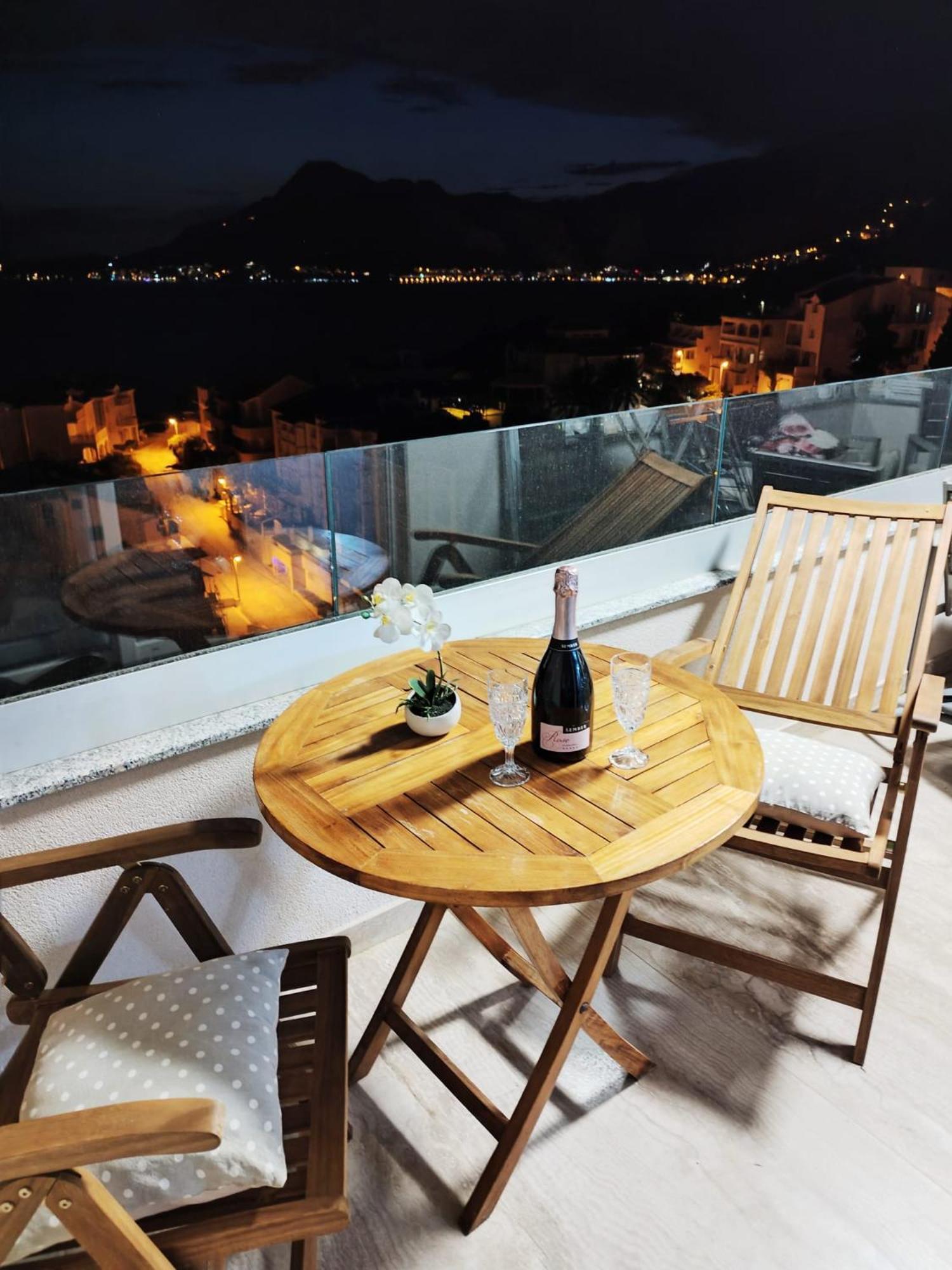 Apartament Island Luxury View Nemira Omiš Zewnętrze zdjęcie